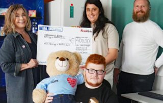 Geniefabrik Auszubildende spenden Kiosk Überschuss an Deutsche Kinderhospiz Di enste in Dortmund